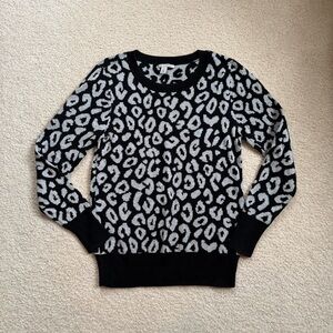 EUC halogen sweater